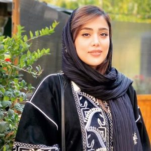 پریسا دوستانی