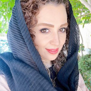 دکتر غزل تقی خانی